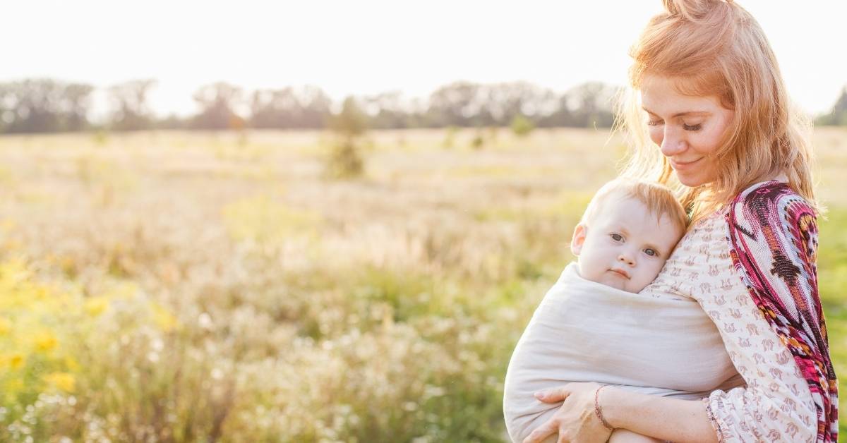 The Best Baby Wraps and Carriers for Hot Summer Weather